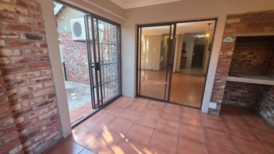 2 Bedroom Property for Sale in Wilkoppies North West